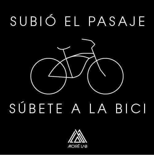 Si nuestros gobernantes sólo ofrecen el maltrato dentro de un #transmilenio, nosotros elegimos la vida, la felicidad que brinda la #bici.