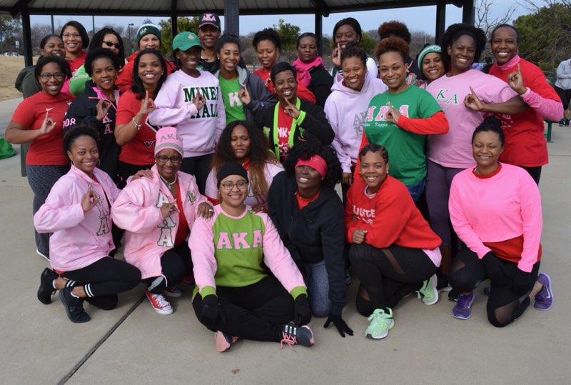 KilleenAKAs's tweet photo. What a wonderful time we had getting our heart pumped with line dancing. Thanks to our instructor, Terrell, for the great workout! #PinkGoesRed #AKA1908 #KilleenAKAs #MuThetaOmega #SisterhoodAndService #ServiceToAllMankind https://t.co/kXY2W5bhxv
