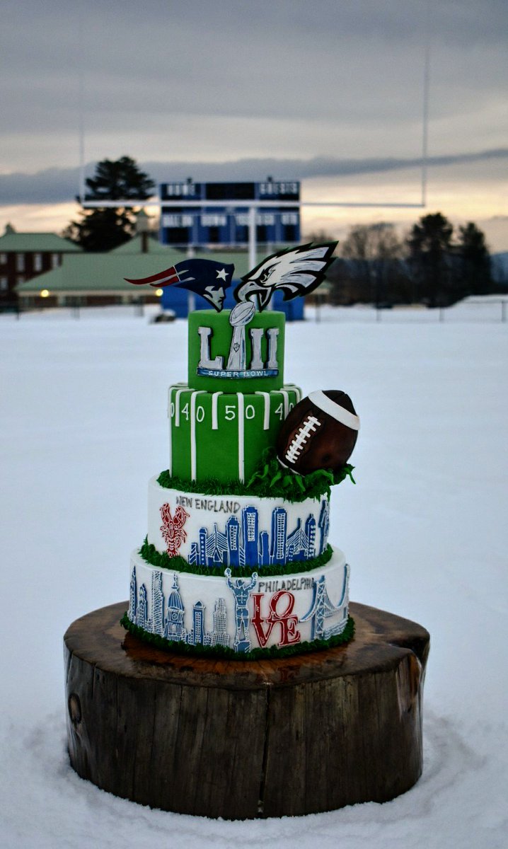 AutumnNomad's tweet photo. @FallonTonight #Eagles #NFL #SuperBowl #FlyEaglesFly #Patriots #NewEnglandPatriots #GoPats https://t.co/jirCdHT5Lf
