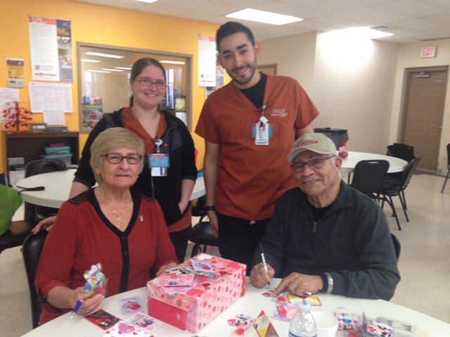 EllaAustinCC's tweet photo. Ella Austin Senior Center with UTHSC Nursing Students https://t.co/Od07er1ZHc