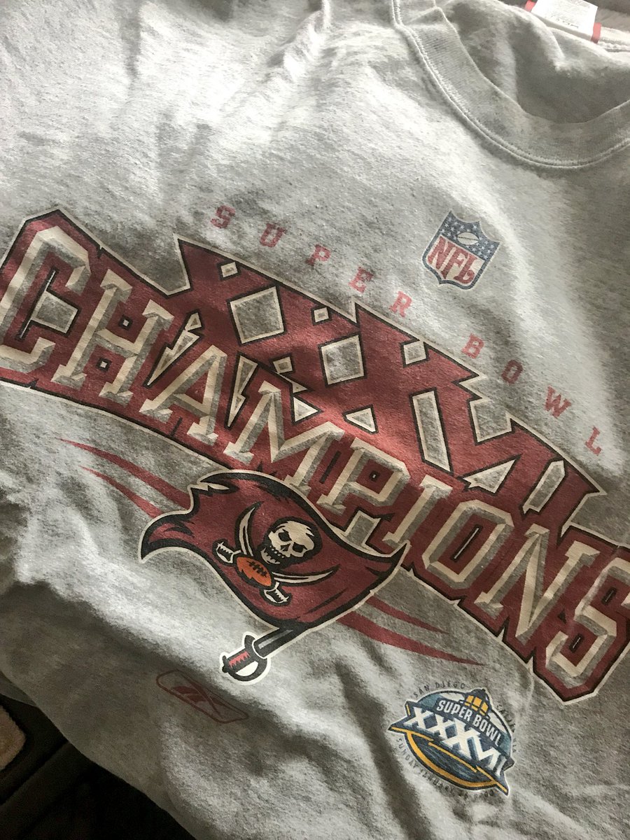 CharleyBelcher's tweet photo. Wearing this today and remembering my favorite Super Bowl of all time. @TBBuccaneers #GoBucs #SuperBowlSunday #SuperBowlLII https://t.co/ToIp3YX0nl