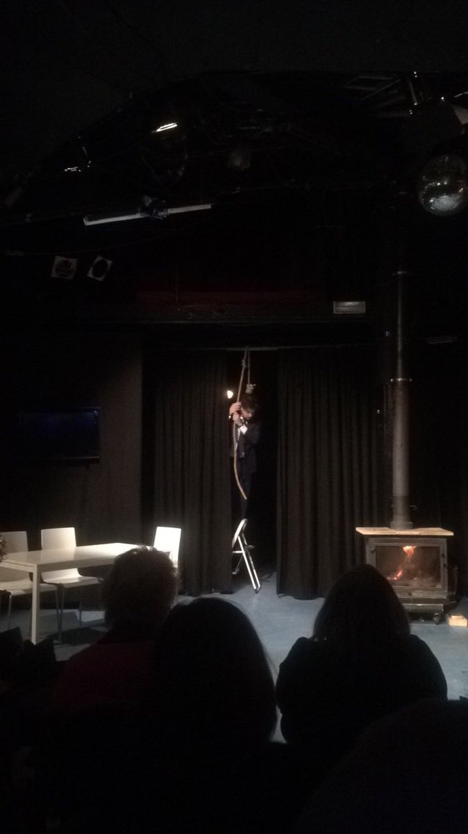marjoleintjevp's tweet photo. Naar de theatrale vertaling van #DeSurprise geweest van tg #Toetssteen
Ik heb gelachen en aan het eind hard gehuild, dus absoluut een aanrader als het niet de laatste voorstelling was.
Hopen op reprise! #theater #020 https://t.co/gpSau5mI8N