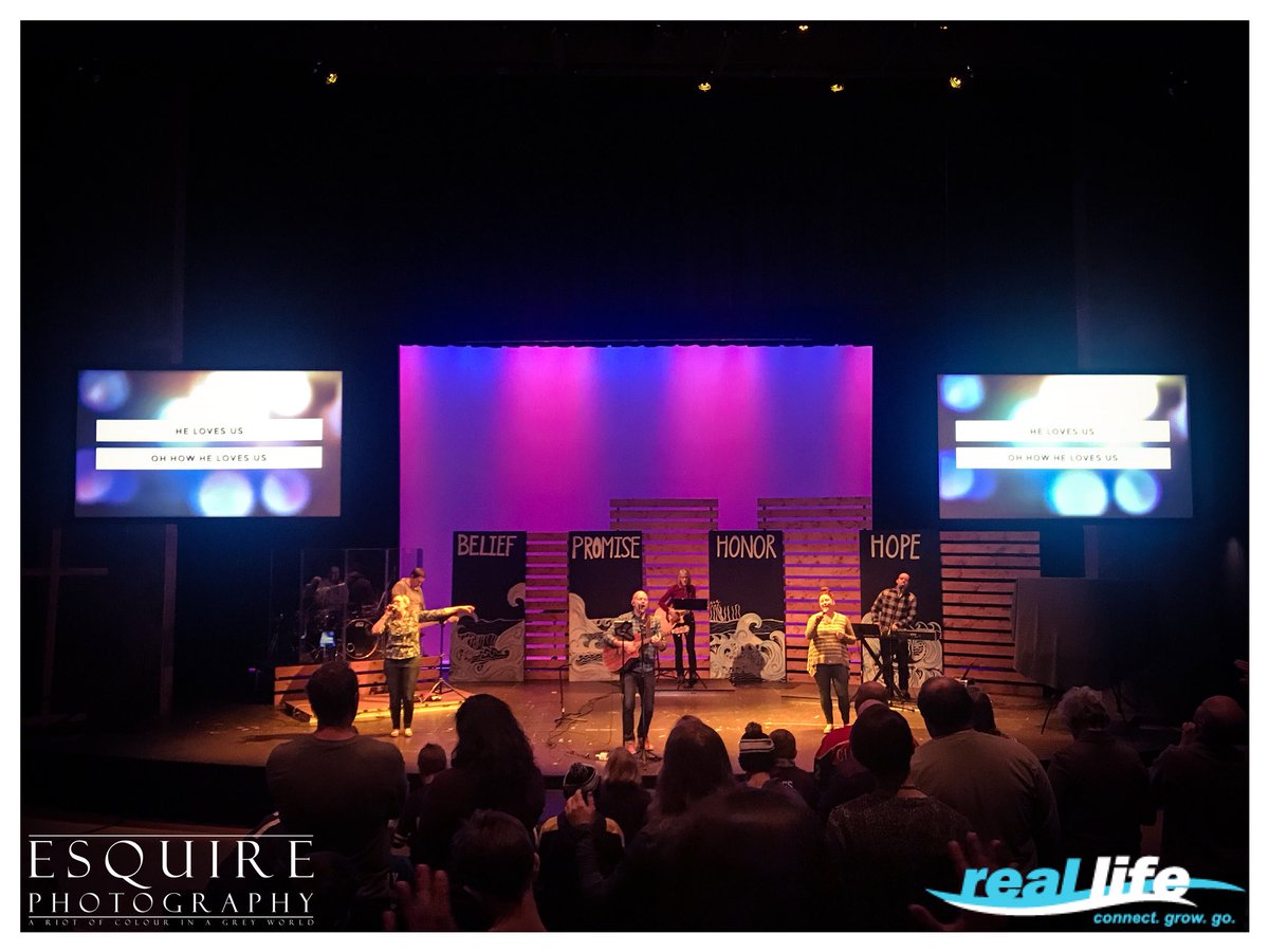 EsquirePhoto's tweet photo. .@RealLifeMN At #RealLifeMN with Kristine to celebrate God and Jesus’ gift they gave us. #life #love #besomebody #minneapolis #grace https://t.co/lcR912bgvO