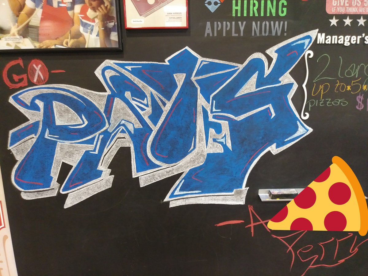 PerryBadGamer's tweet image. Drew this at work on our chalk board. -my boss is awesome- (Says "Go PATS" #superbowl) Love you @dominos! #art GO @Patriots!!!