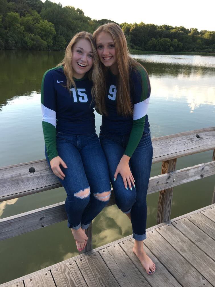 asholayy12's tweet photo. Happy 19th birthday @Megan_Schall  ❤️ hope College is treating you well! Love and miss ya 😘 https://t.co/a5vi0YiWlW