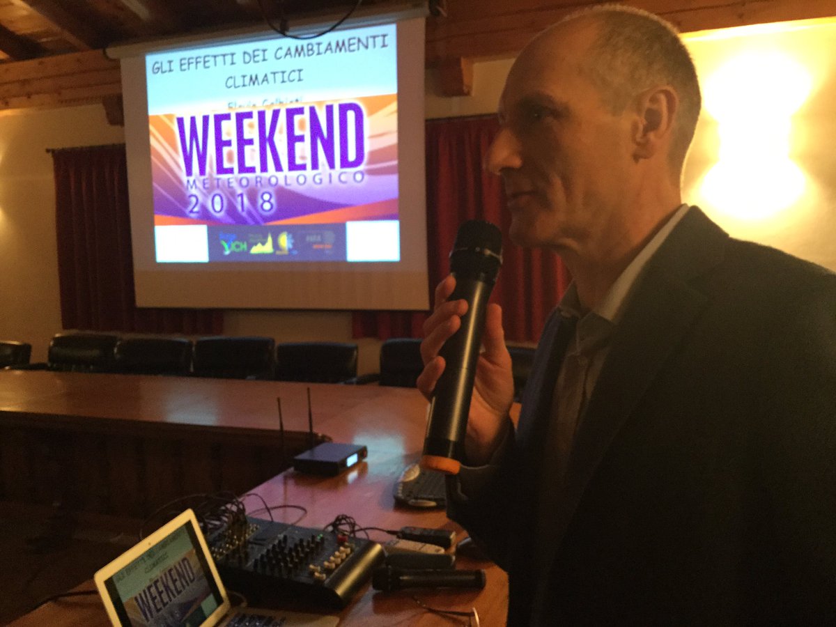DolomitiMeteo's tweet photo. Si prosegue con il #globalwarming con l'intervento di @FlavioGalbiati al #weekendmeteo a #vigodifassa #valdifassa #dolomiti @EpsonMeteo https://t.co/FA7WluHOqT