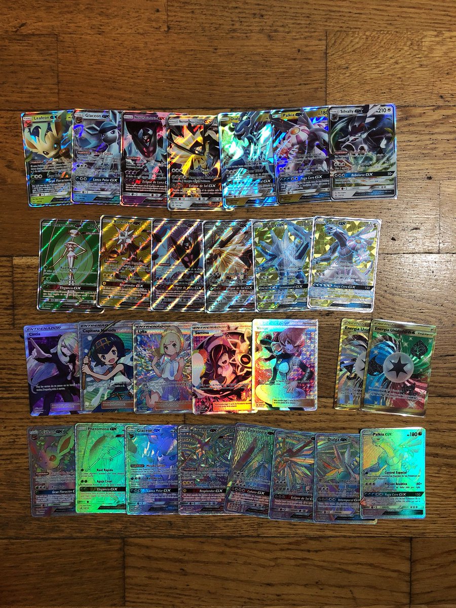 Espacioretro's tweet photo. Pues en esto se reduce mi fin de semana de presentación ♥️#pokemon #PokemonTCG #pokemonMadrid https://t.co/pf3JIhowfD