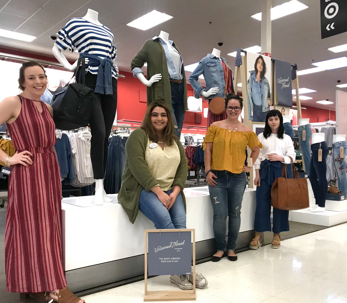 Happy launch day!! #UniversalThread #denim #comfy #T1304