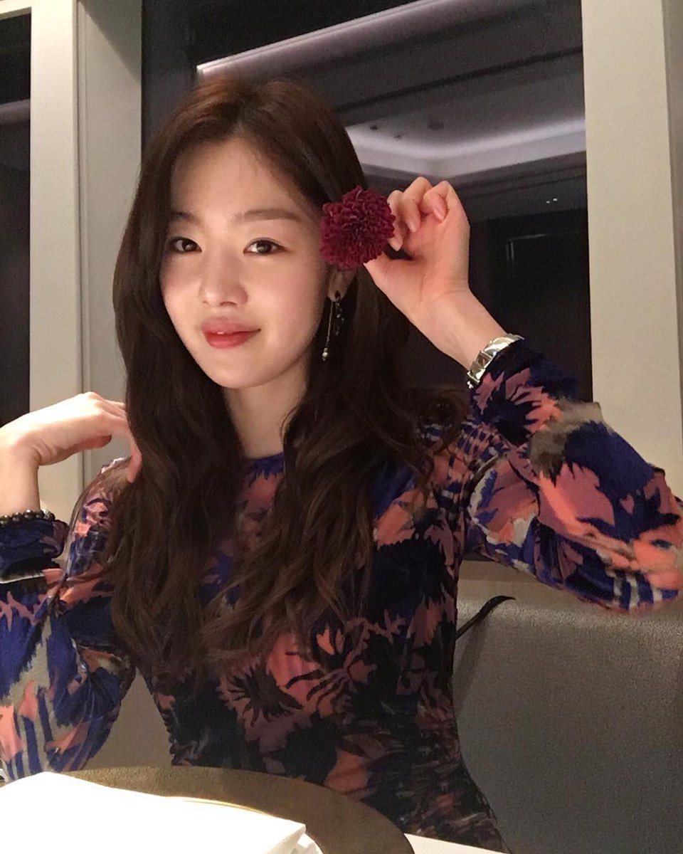Secret_BR's tweet photo. [#SUNSTAGRAM] 04.02.18 shh_daily https://t.co/cGQQuwinS2