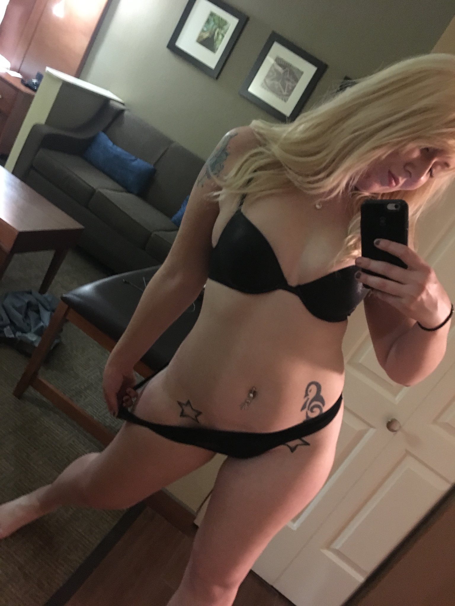 1 pic. #PAWG #Booty #Bigbooty #hotbabe #camgirl #naughtygirl #teen #SinfulSunday @pawgwithablog @adultbrazil @_tumejorsonris @istan69 @natuky85 https://t.co/L57yGjtae3