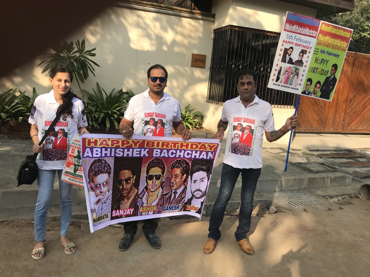 ashokmistry4545's tweet photo. @juniorbachchan @SrBachchan 
#HBDAbhishekBachchan 
🎂🎂❤️❤️🌸🌸🌷🌷
Wishing you a birthday filled with the love, passion and success you deserve.

Happy Birthday GURUBHAI https://t.co/kuEw6j39QY