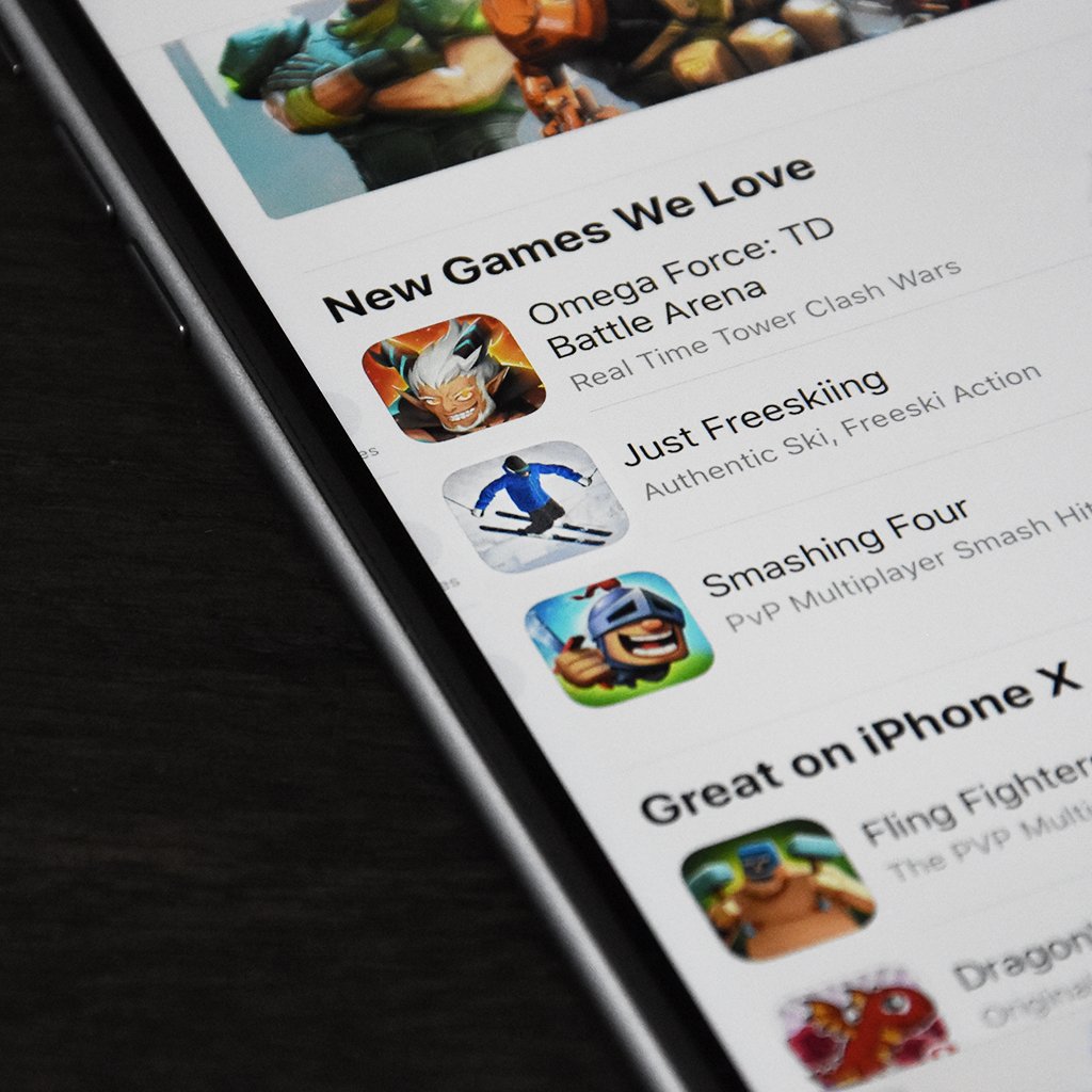 randerline's tweet photo. Truly honored that my „Just Freeskiing“ game is featured on the US App Store @AppStoreGames #NewGamesWeLove

#ski #skiing #freeski #freeskiing #game #appstore #appstoregames #iOS #iPhone #iPad #iPodtouch #justfreeskiing #freestyle #games #swissgames #madewithunity https://t.co/KPAnqsjwcp