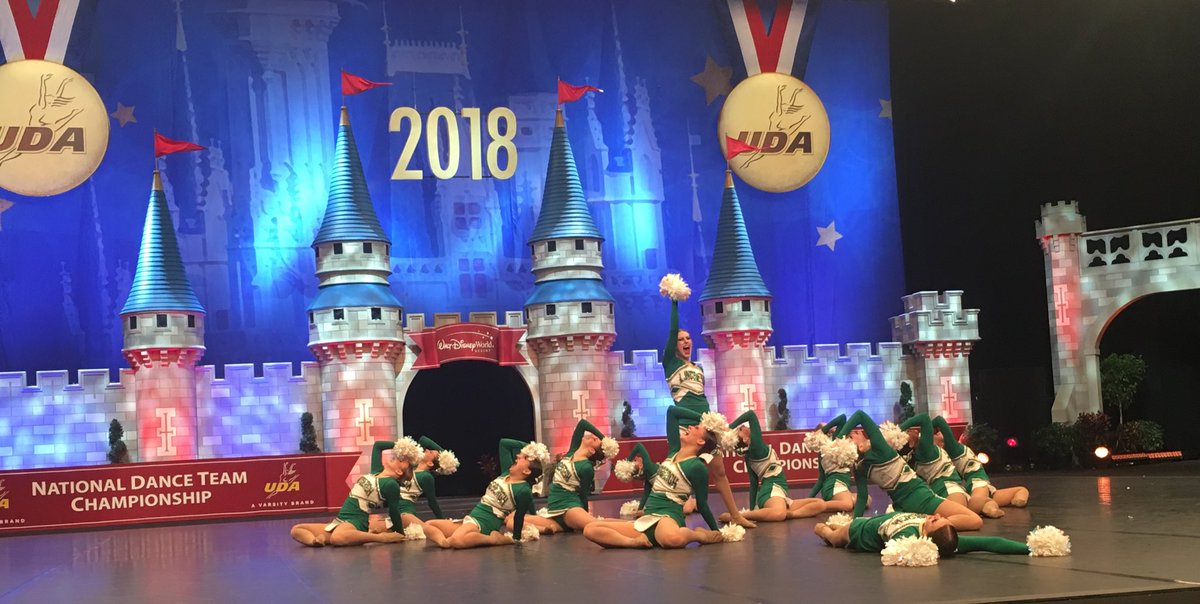 UDAnews's tweet photo. Lindbergh High School brought a jam packed routine to Medium Varsity Pom Finals! #UDAnationals https://t.co/44aThTV2Qo