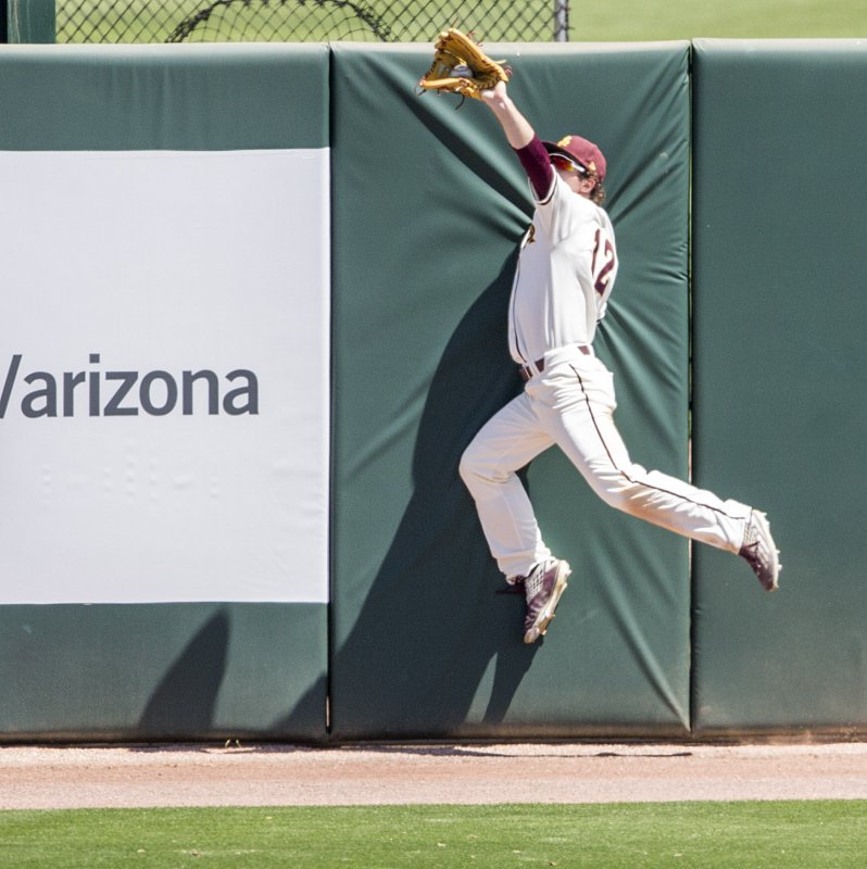 JoeBear72's tweet photo. @ASUSkip @ASU_Baseball @gagecanning Only #12MoreDays till #OpeningNight #12GageCanning #JrOF poised for a #MonsterYear #FlashesTheLeatherAndLumber & Got #WheelsToo. Likes to #FlyUnderTheRadar #LeadsByExample #Competitor One of #MyGuys https://t.co/lUZsQNlrIC