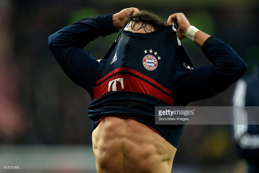 TheBestofMH15's tweet photo. Yesterday’s match via gettyimages #MatsHummels #Humme1s  #TheBestCB So glad to see him again 🔝#️⃣5️⃣💪😎 https://t.co/DQvkV2EnBn