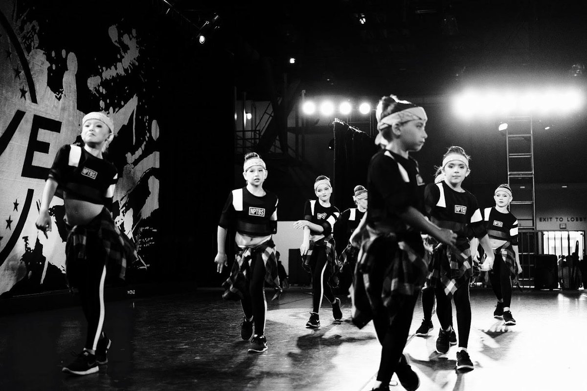 WhizinMarketSq's tweet photo. Get your groove on at @WildCardDanceCo! 
#dance #agourahills https://t.co/fTwh6SxE7s