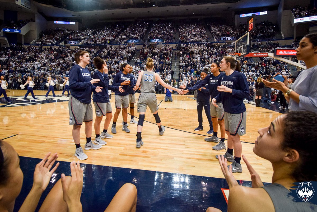 UConnHuskies's tweet photo. Underway in Hartford! Watch live on @SNYtv.
#WhiteoutWeek #DemandMore https://t.co/n7U32FYyea
