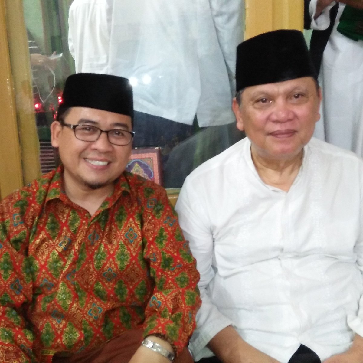 bu, ini bapak lagi Maulid Nabi
