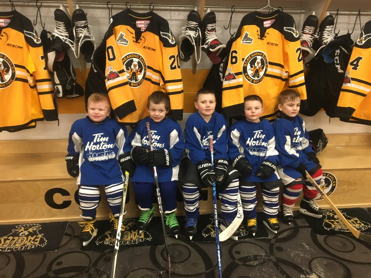 CBEHockey's tweet photo. Lots of timbits out to play some hockey for the timbit Jambouree @TimHortons https://t.co/COquZcwT5e