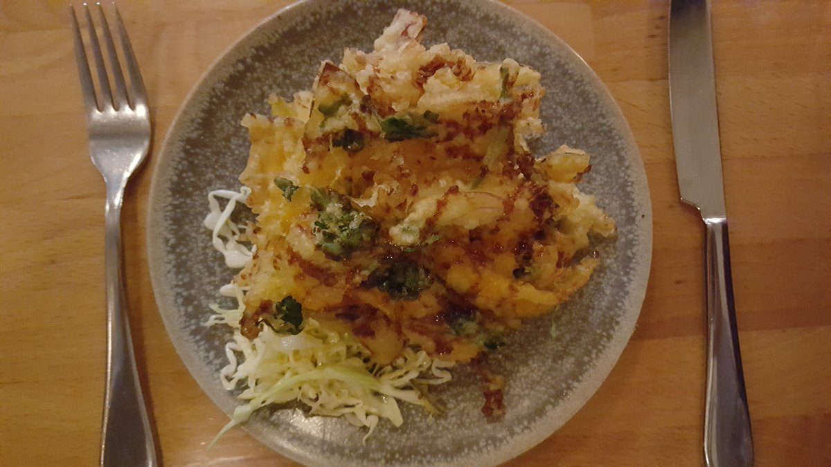 <a href="/scotch1rock/">Hopscotch Oakland</a> #foodie Kakiage, kabocha squash, enoki mushrooms, onion, parsley