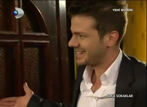 PinarAkdogan_n's tweet photo. 😘❤️ #ArkaSokaklar #alpin #aliakdogan #pınarakdogan #rızasoylu #aylasoylu #AliAkdoğan #PınarAkdiğan #AlPın #AlpKorkmaz #IpekYaylancıoğlu ❤ #ArkaSokaklar #AlPın #AlpKorkmaz #IpekYaylancıoğlu #ArkaSokaklar Ben seni çok seviyorum Ali çok seviyorumm.💕 #ArkaSokaklar https://t.co/UQBESGJ27Z