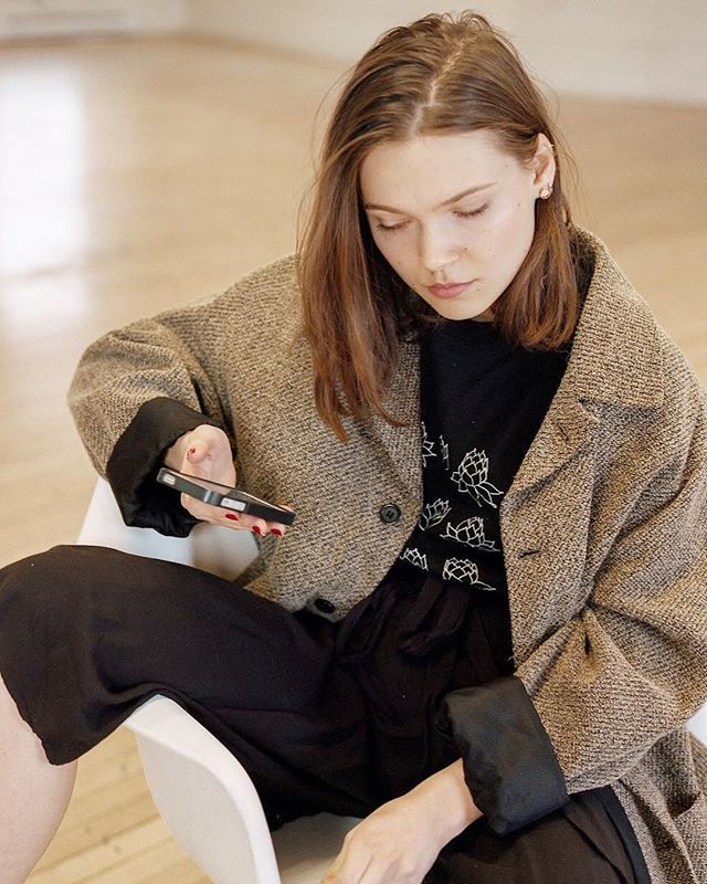 PtahMelchizedek's tweet image. @katalexandrovna x @asset_designs 
Portra 400 
Dev by @borealis.photo 
#portra400 
#35to220 #mediumformat #120 #filmphotography #ishootfilm #analog #vogove #montreal #kodak #film #believeinfilm #staybrokeshootfilm #filmcommunity #mtl #filmfeed #buyfilmno… ift.tt/2EBu7aR