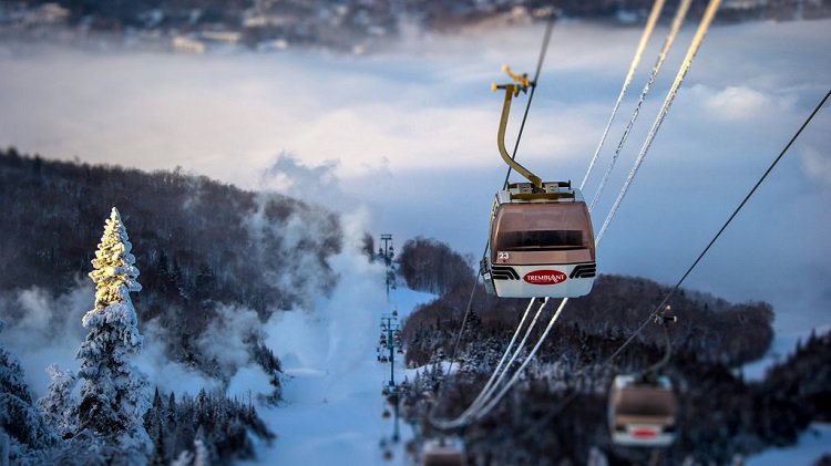 Located at the heart of a picturesque ski village, <a href="/HIExpress/">Holiday Inn Express by IHG</a> #Tremblant sits just a stone’s throw away from the slopes! 3nt packages (departing March 9) from Toronto starting at $658pp, based on double occupancy (includes $168 taxes &amp; fees) goo.gl/ttLu2Z