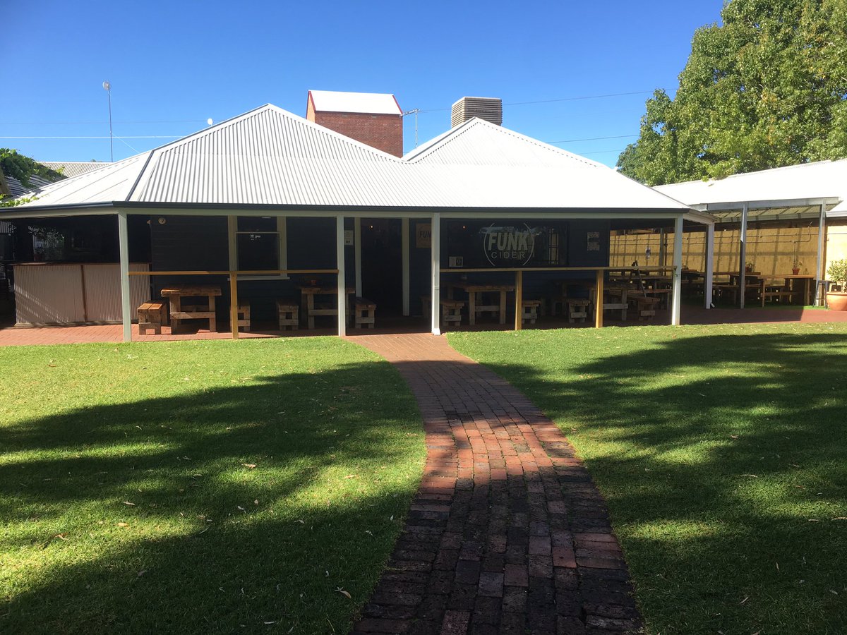 earthma23's tweet photo. So I stopped for a coffee this a.m, and found that Funk Cider, in the Swan Valley, is hosting a gold coin donation gig to help the homeless on the 17th Feb! "Proceeds to Orange Sky". #FunkCider #UrbanFoodMafia #SwanValley https://t.co/nbzQ9GmQjM