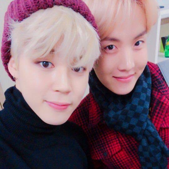 PJMSGALLERY's tweet photo. HOSEOK DAY

#iHeartAwards #BestFanArmy  #BTSARMY @BTS_twt https://t.co/7rqx9fReBA