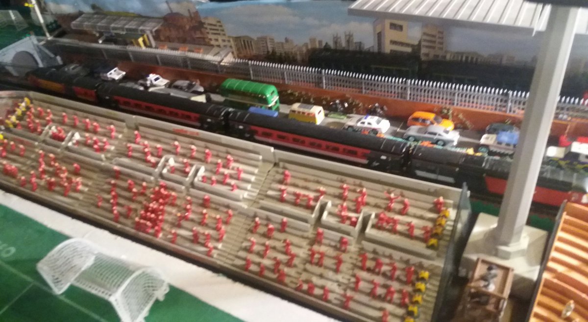 ProjectSubbuteo's tweet photo. Just need advertising boards , fence surround , 200 spectators to paint & a burger van !
#ProjectSubbuteo is nearly there ๐
#Subbuteo #SUBBUTEOWORLD ๐ https://t.co/PUSNR1FOdK
