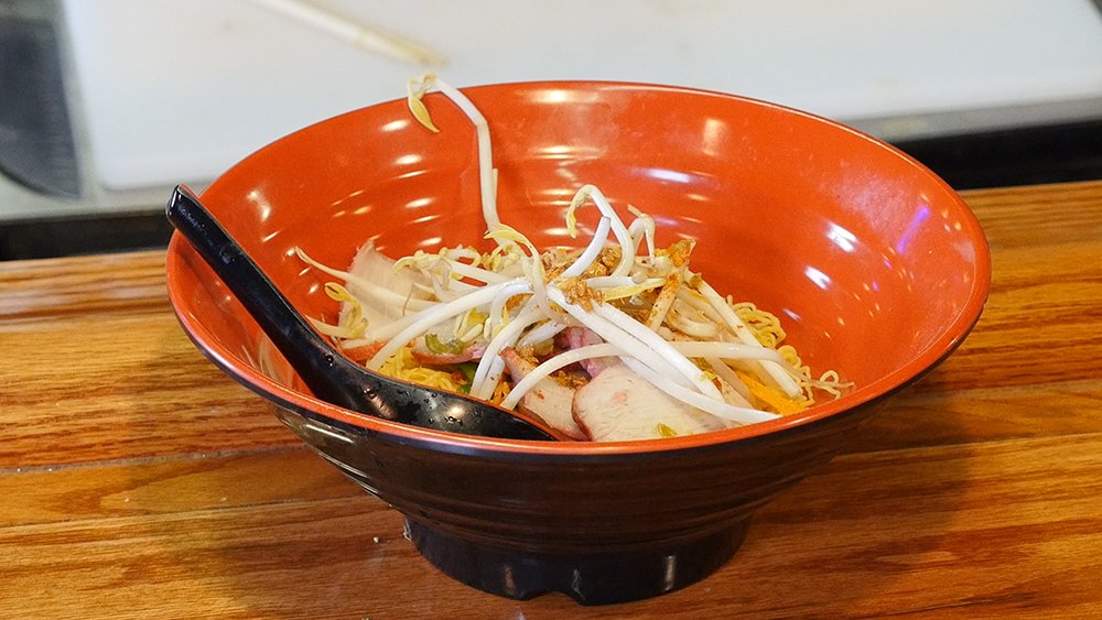 SpendTenToday's tweet photo. Pho Vietnamese Soup, No Broth, BBQ Pork with Egg Noodles . Watch video: https://t.co/B1BMkQV4wq https://t.co/YcYqu2Af8p
