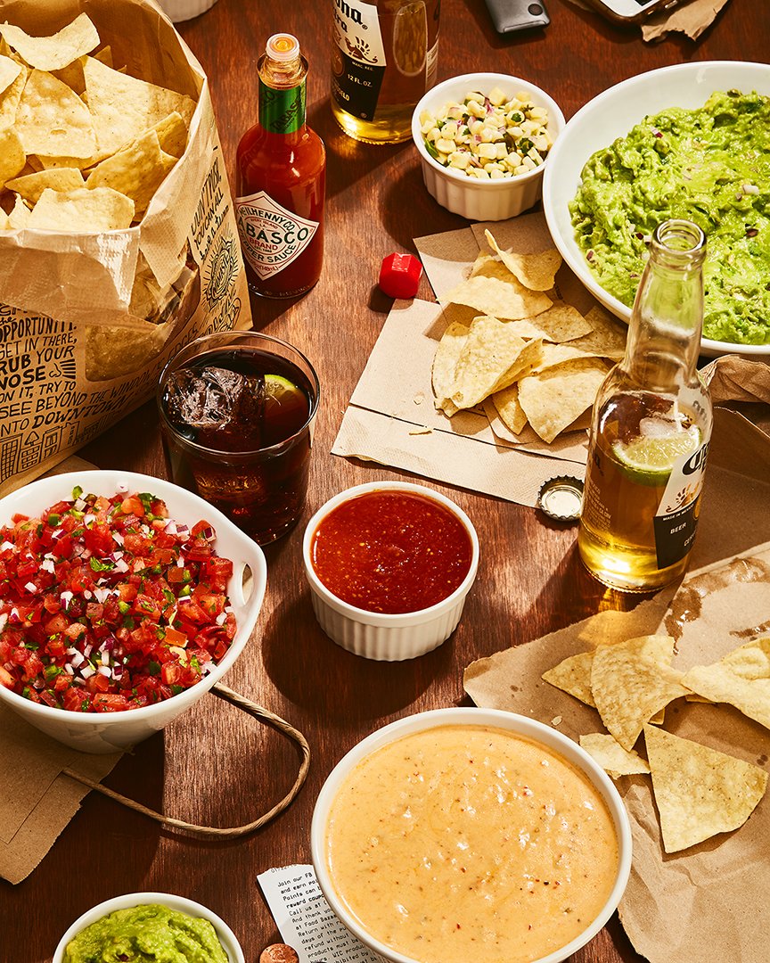 ChipotleTweets's tweet photo. Winning formation. https://t.co/rrcAeiaGI8