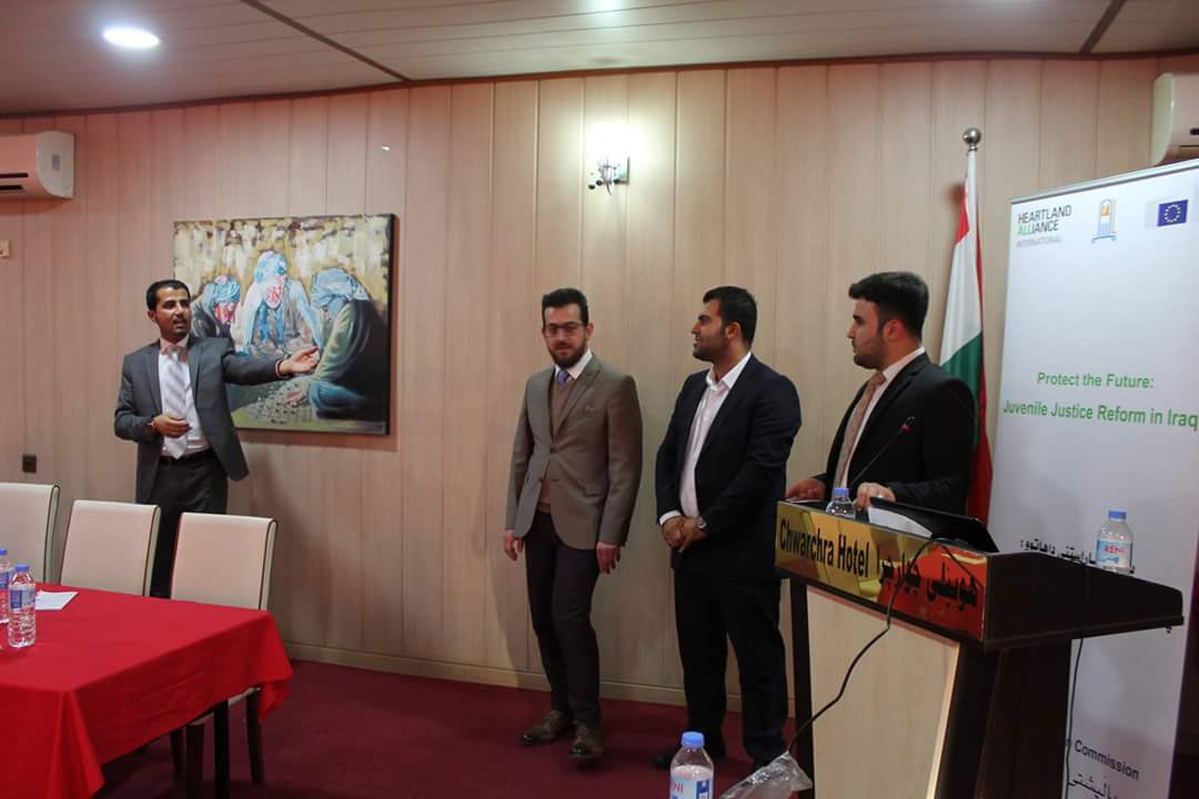 AlMesalla_org's tweet photo. خوولی راهێنانی #پارێزهران كهلهلایهن #مهسهللـه بۆ پهرهپێدانی توانا مرۆییهكان، چهندین گفتوگۆ لهبارهی دادوهریی #نهوجهوانان ئهنجامدراوه.
گرنگترین ئهو چالاكییانهش جێبهجێكردنی پراكتیكی پرۆسهی دادگایی #نهوجهوانان ورێڕهویی #یاسایی بوو
#Almesalla #TwitterKurds https://t.co/x2kdShOEWg