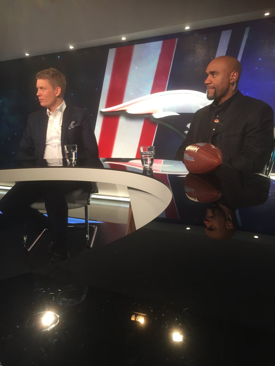 Klar for Super Bowl sending med disse to karene:👍<a href="/jorgenbh/">Jørgen B. Hoff</a> og Tony Simmons, tidligere New England Patriots. #viasat4 #viaplay #nflnor