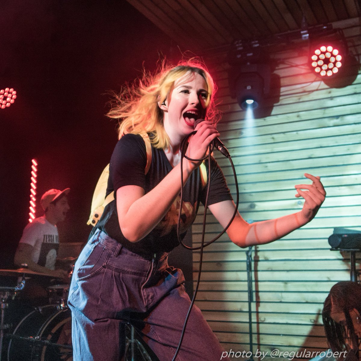 RegularRobert's tweet image. Really fun show by Tessa Violet  @meekakitty  Friday night in Houston! #tessaviolet