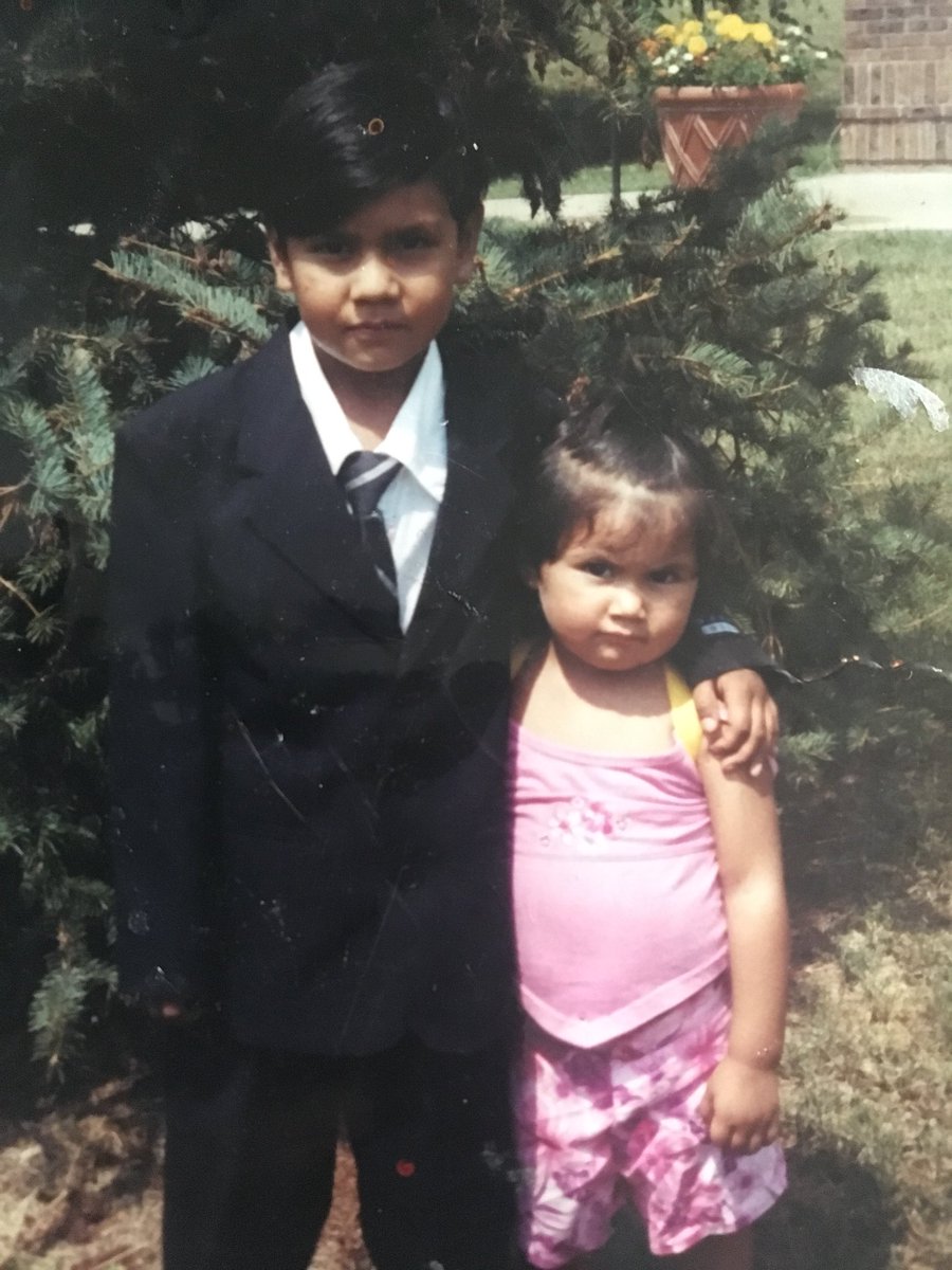 mayraxoox's tweet photo. Happy 18th baby words canβt express how proud I am of you. I will always see you this tiny I love you with all my heart. @februaryy4th #18now https://t.co/NTyTgzPBHI