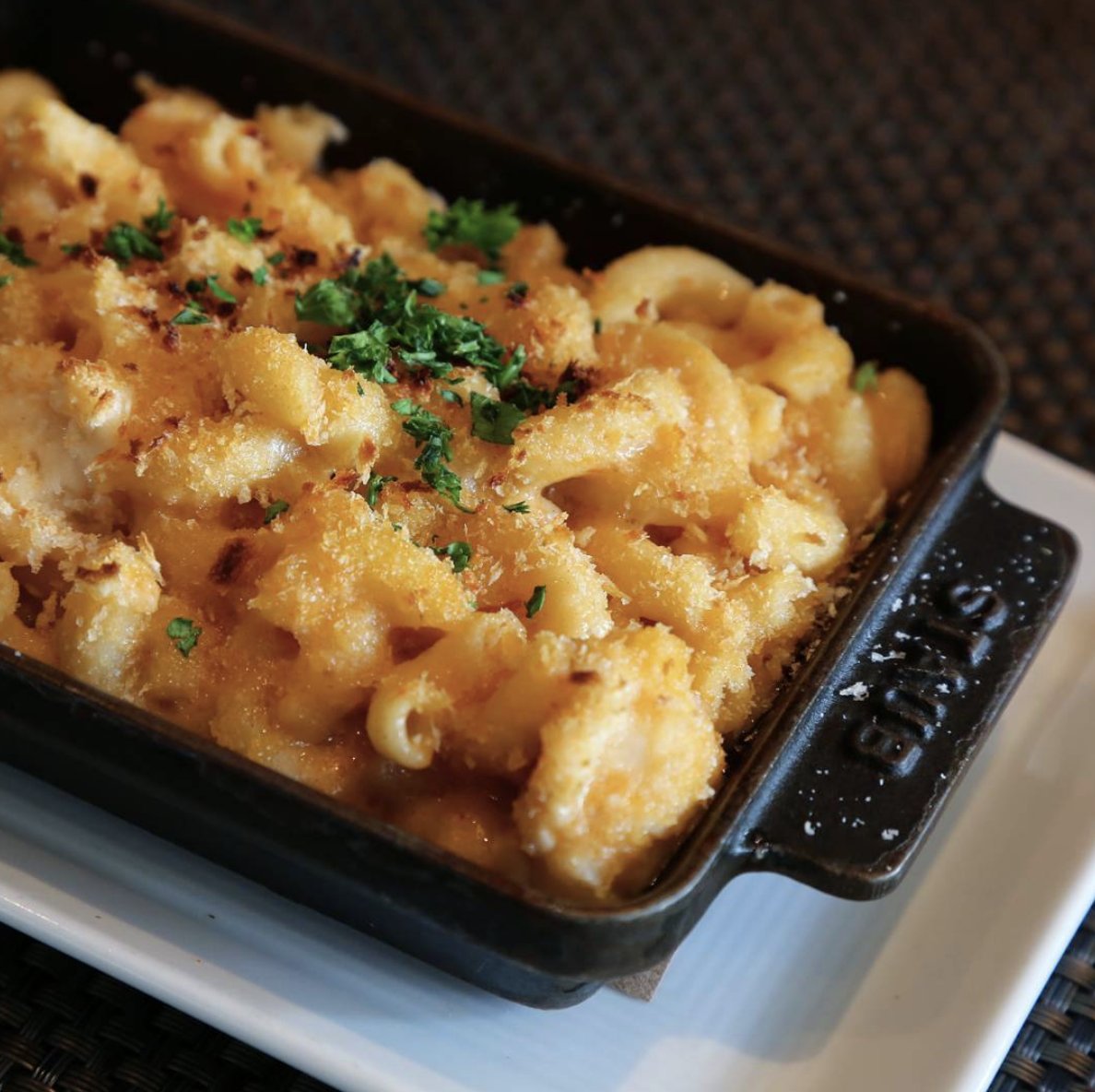 Our signature Mac and Cheese scores a touchdown any given Sunday!  🏈 #macandcheese #superbowlsunday #superbowleats