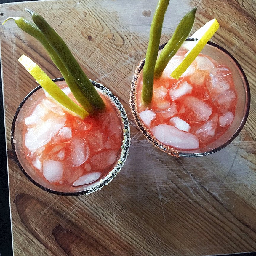 rokzflavors's tweet photo. #pregame before the big game with our favorite Mary. #superbowl #patriotsnation #eaglesnation check out our super simple #bloodymary recipe https://t.co/1IVdUDbgDK #loverokz https://t.co/oq5nzqXMC6