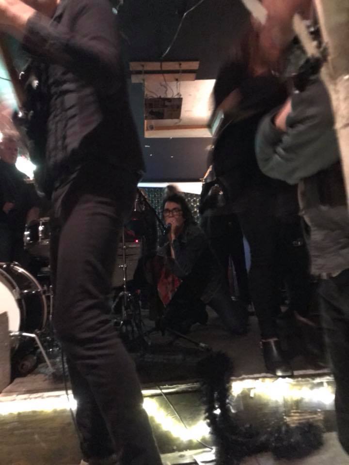 popcatastrophe's tweet photo. The Jam Messengers (w/ Jon Spencer) - Redhook Bait and Tackle, Brooklyn, New York, US (26 January 2018)
Photos: Sean Berger
More Photos / Video: https://t.co/40O7ekowmr
#RobK #MarcoButcher #JamMessengers #MikeEdison #JonSpencer #DeePop #PeterZaremba #JoshStyles #BrianHurd https://t.co/COXMPwCbes