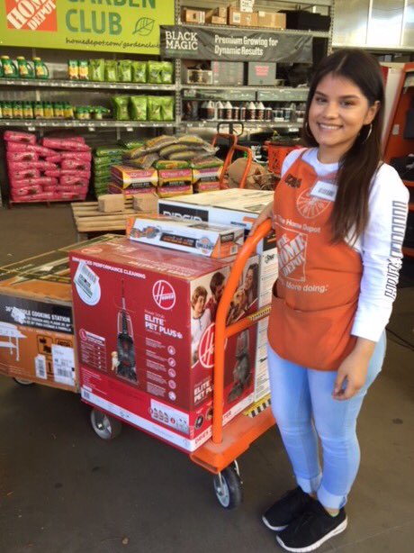 Outstanding Awareness Idalia! Your attention to detail, led to you identifying a counterfeit receipt and preventing a $766 loss of merchandise. Proud of my Front End Team! <a href="/LKRTHD/">LaKesha Rawls</a>