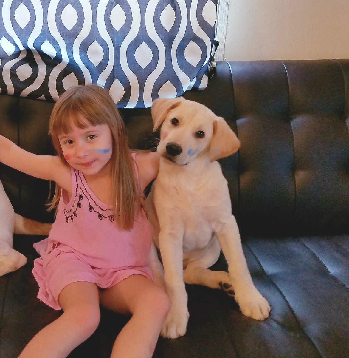 CrazedColletts's tweet image. Our team is wearing our war paint and ready to go!!!!
#SuperBowlSunday #SuperBowl #Patriots #SuperBowlLll