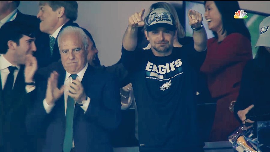 HelloEkho's tweet photo. F**K the commercials and JT... I’m just here to watch this man smile... #SuperBowl #SuperBowl2018 https://t.co/Uy5qdtpAPU