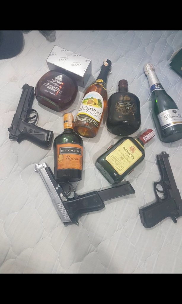 LetrasPresas's tweet photo. Domingo en Prision. https://t.co/8If0pVWJfC