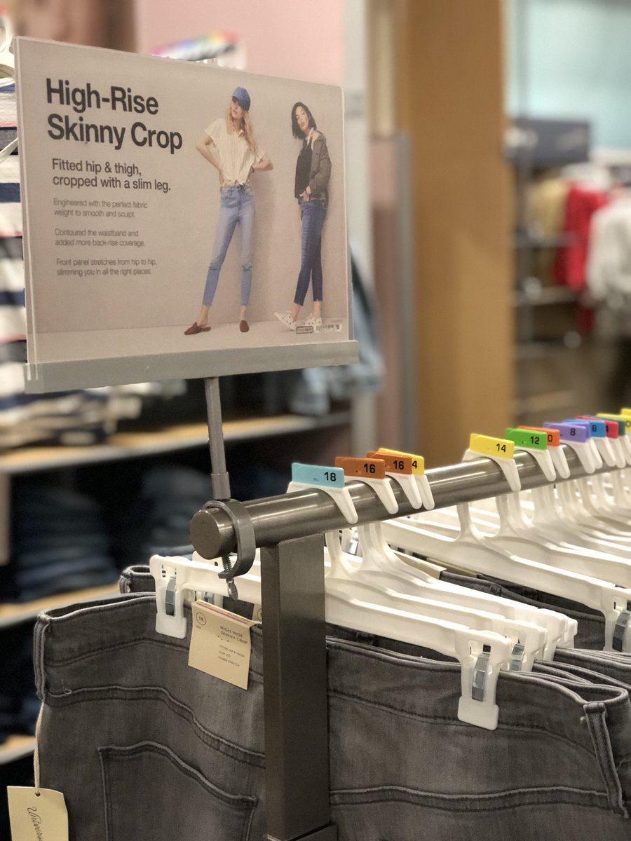 kiversonVMTL's tweet photo. Universal Thread Launch Day! #T2169 #universalthread https://t.co/EscbQwXkoF
