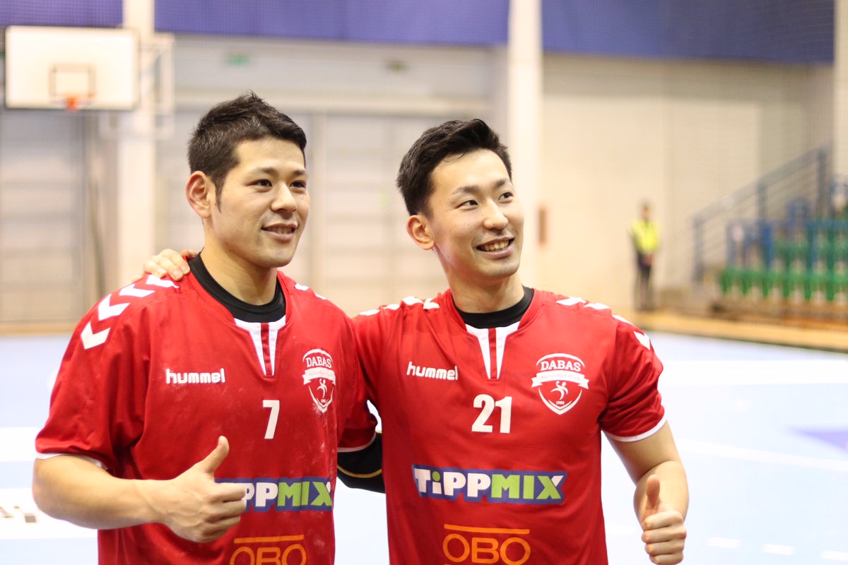 ako_washio's tweet photo. #ハンガリー #ハンドボール 1部リーグ。#Dabas 対 #Cegled 24-24。 #田中圭 選手、#徳田新之介 選手ともに1得点ずつです! (2月4日) https://t.co/lH0bWbauuE
