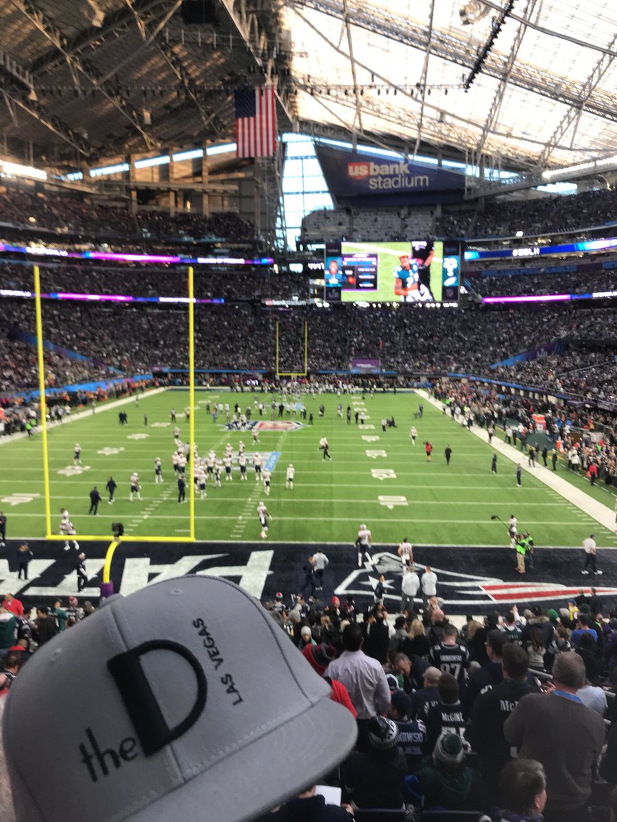 JAdimoolah's tweet photo. @DerekJStevens @theDlasvegas @VSiNLive #WeOutHere #SBLII https://t.co/bvuwfmeEY3