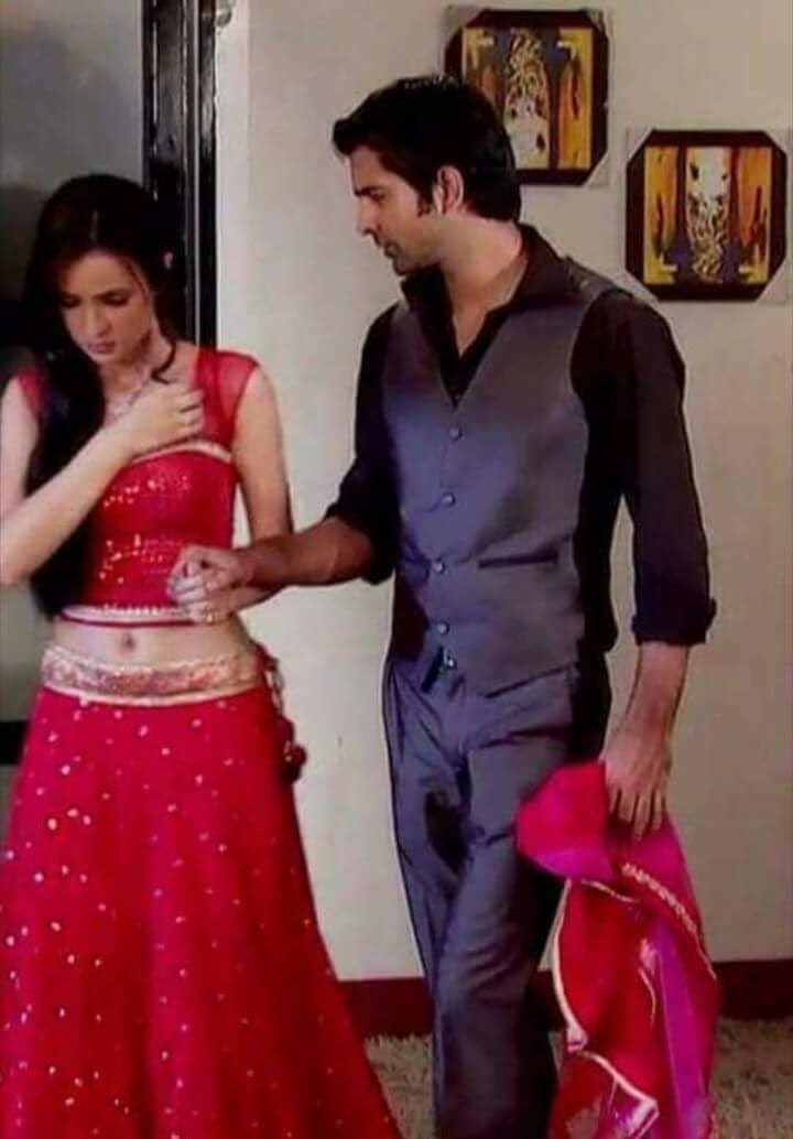 natus_wilma's tweet photo. @StarPlus @ColorsTV @indiaforums @ZeeTV #HighDemandForNewShow #BarunSobti #SanayaIrani #Together with different producer https://t.co/RfdOdJLSBk