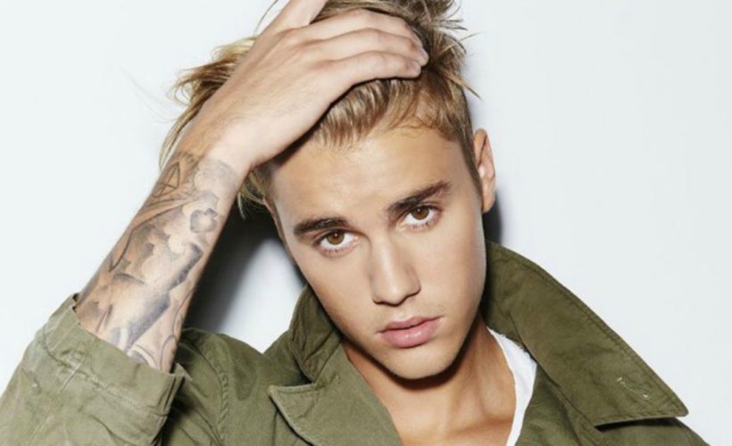 FentyChart's tweet image. Artists with more videos with +100M views on YouTube:

1. Rihanna - 42
2. Nicki Minaj - 40
3. Justin Bieber - 38
4. Chris Brown - 36