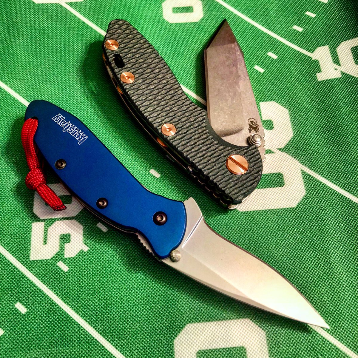 edcgentleman's tweet photo. Which pocket knife should I carry tonight? Who am I kidding, I’ll carry both. These snacks aren’t going to cut themselves and I’m just here for the commercials anyway. #SuperBowlLll #SuperBowlSunday https://t.co/T8SiyZiXyI