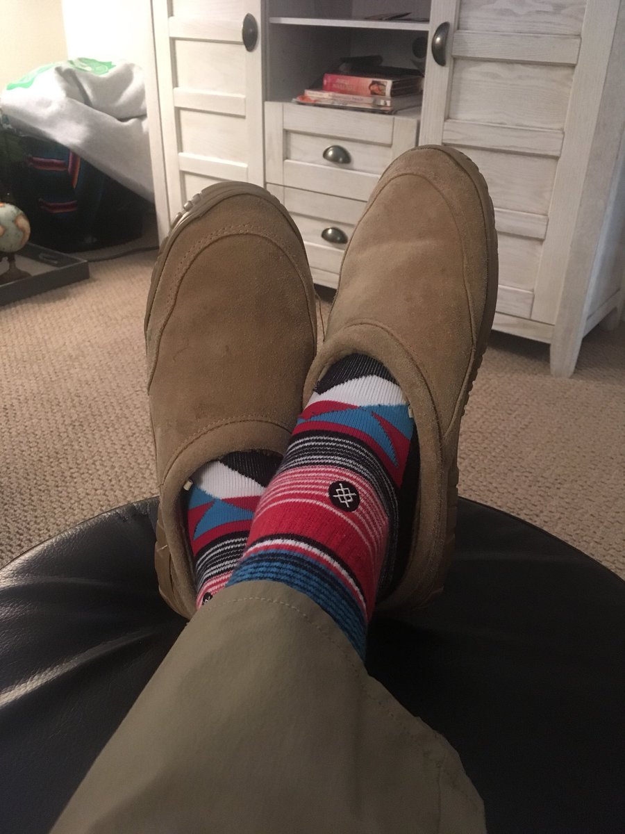 DrewWrigley's tweet photo. Think this house’s biggest #Eagles fan will notice my socks?  #BeSubtle https://t.co/KPZNbAW6VU